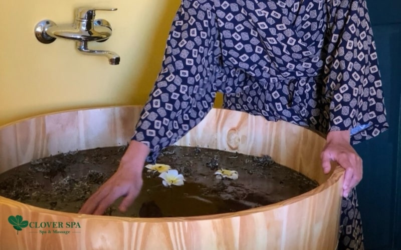 Dịch vụ Ngâm Bồn riêng biệt tại Clover Spa