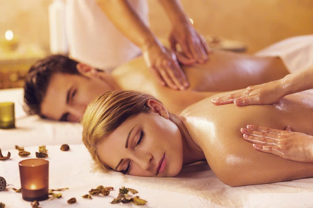 massage thường xuyên giúp săn chắc và đẹp da 